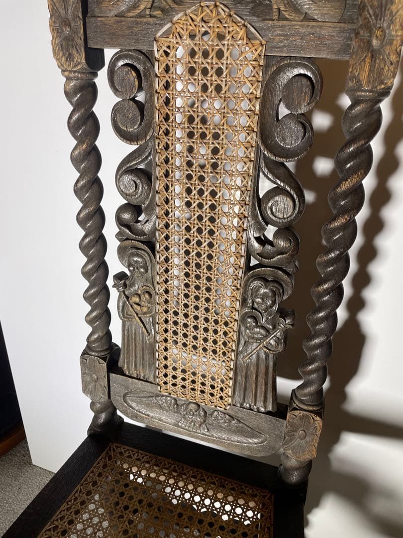 アンティーク ハイバックチェア 聖母子 天使 籐張り ヨーロッパ家具