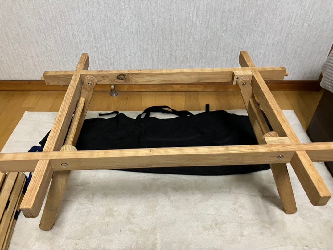 バイヤーオブメイン　ローテーブル