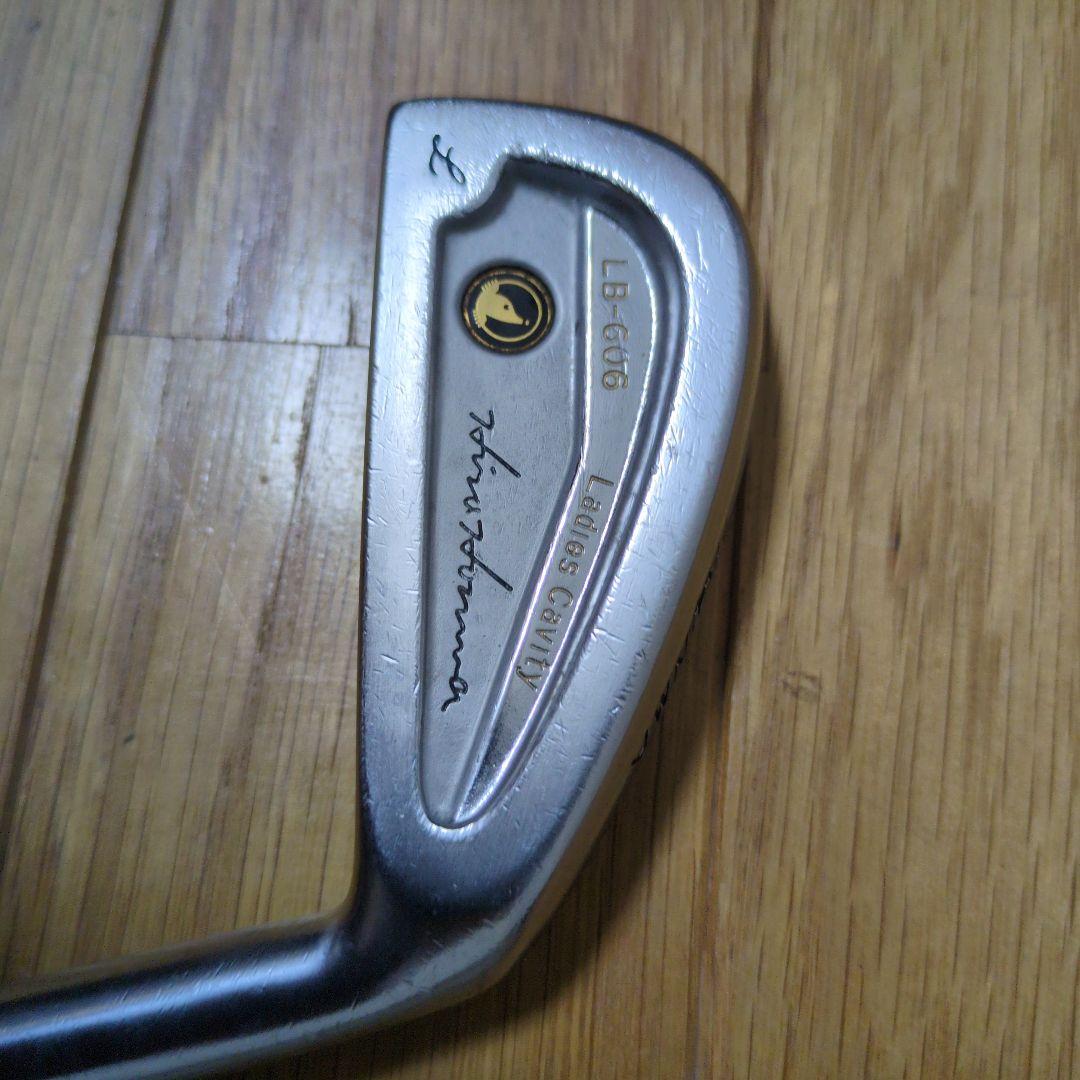 初心者用クラブとボール付き　プーさんキャディーバック