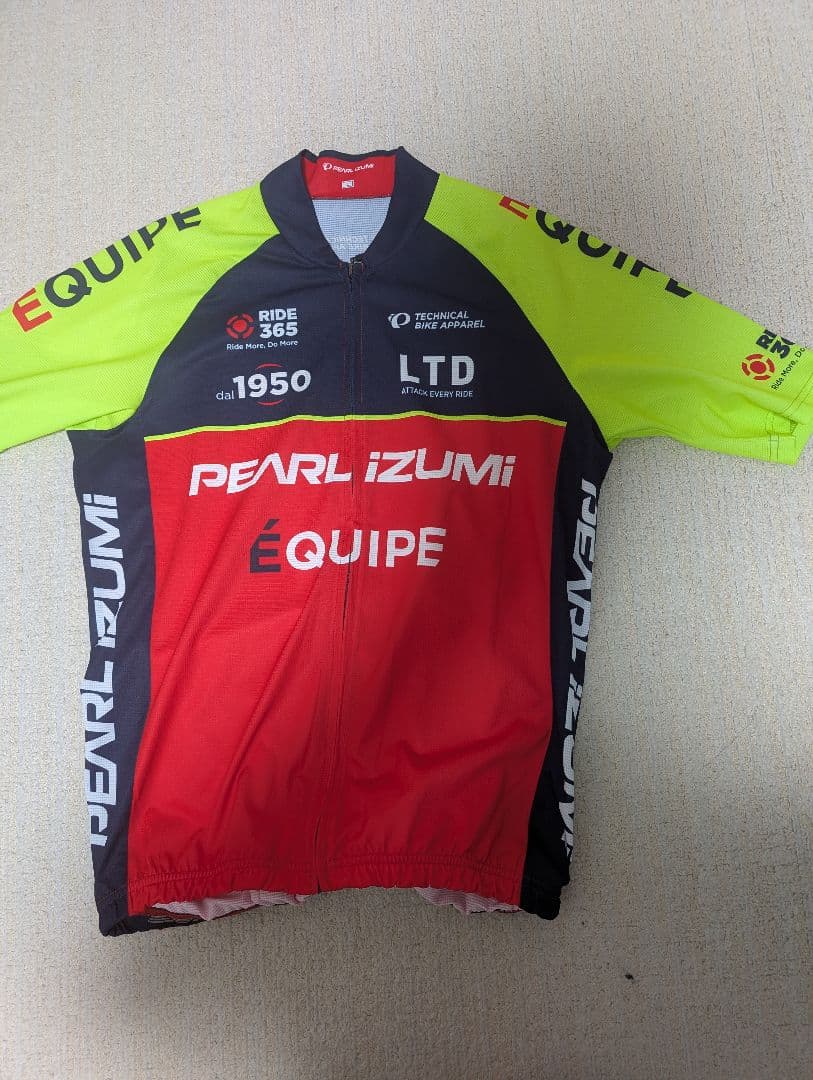 PEARL IZUMI コンフォート　サイクルジャージ