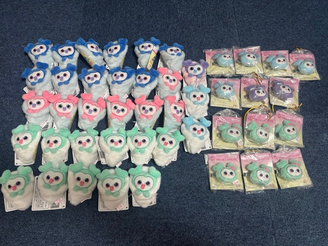 ＴＷＩＣＥ　ＬＯＶＥＬＹＳおくるみマスコット＆ぬいぐるみヘアピンセット　ＧｉＧＯ