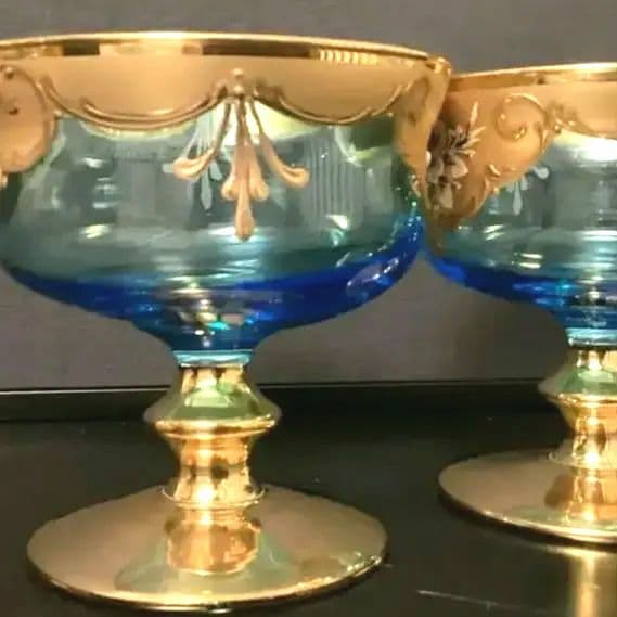 ベネチアングラス　金色とブルーのエレガントなデザインの手描き花柄グラス③④
