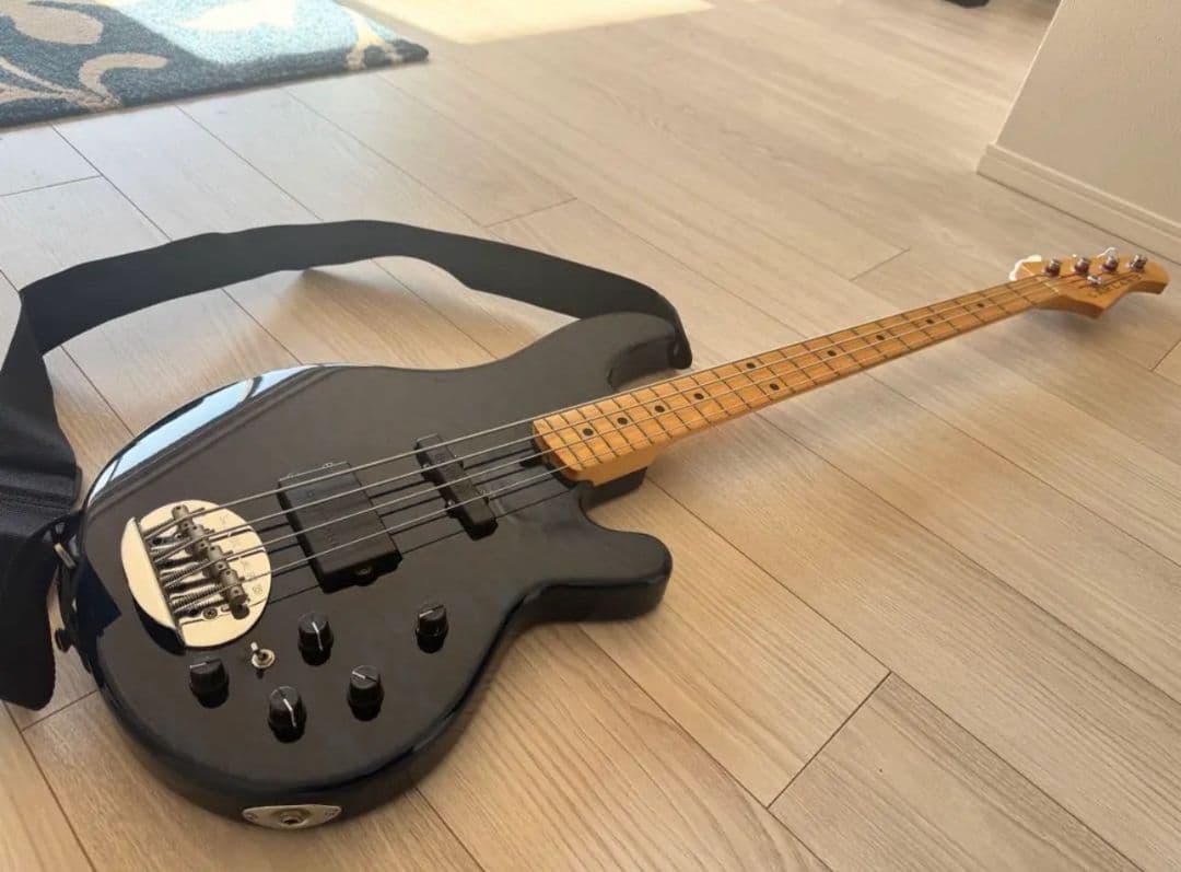 SL4-94 Deluxe (BT/M) 4弦エレキベース