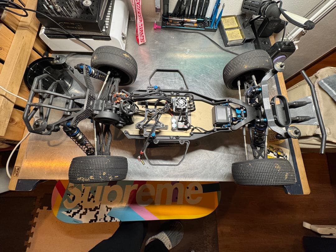 アソシエイテッド RC10 SC6.2 (組立メカ搭載済み)