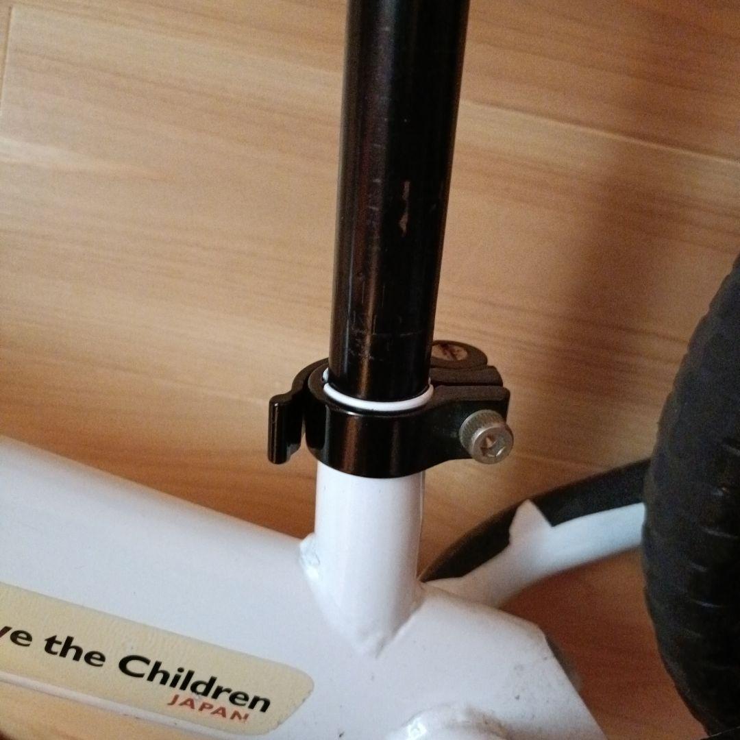 ストライダー　セーブザチルドレン 12インチ　ホワイト　限定モデル