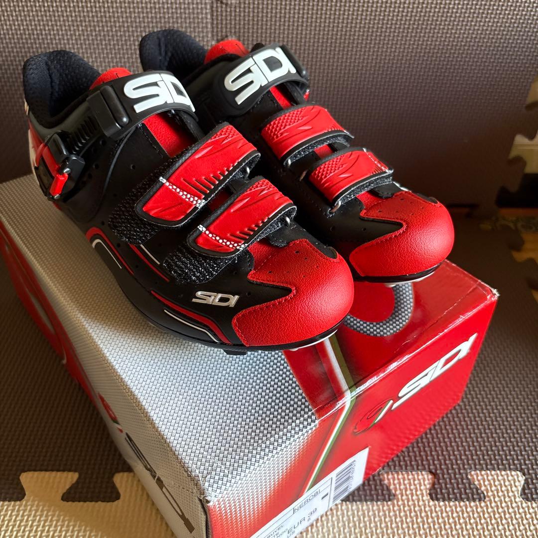 【値下げ】SIDI BUVEL EUR 39(24.5cm) ブラック/レッド