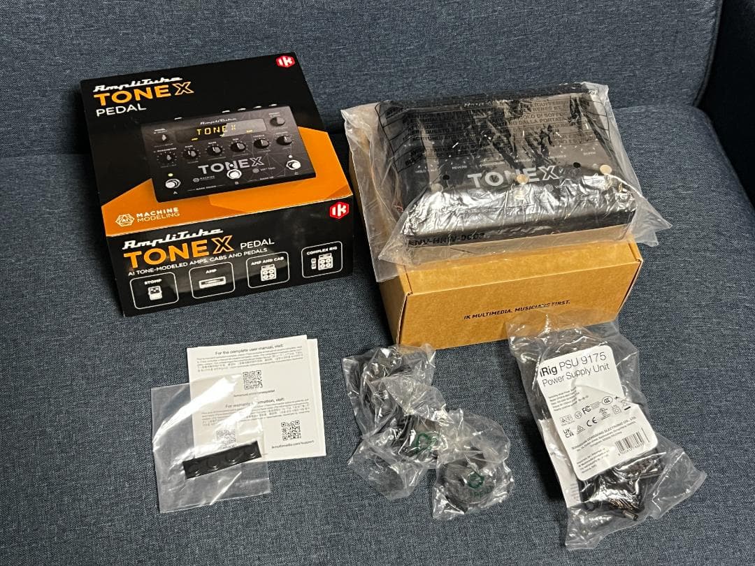 AmpliTube TONEX pedal アンプシミュレーター　ライセンスなし