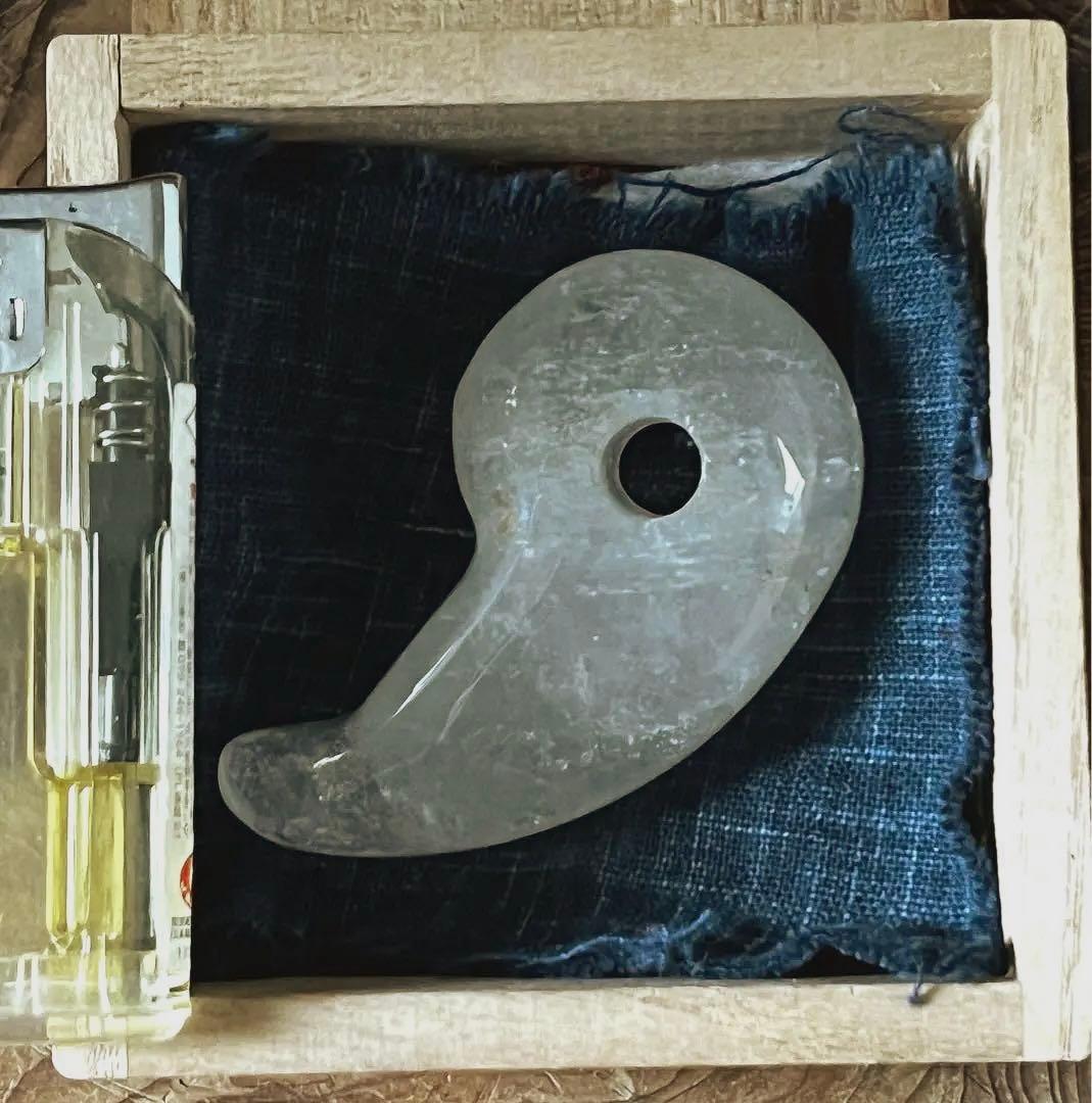 希少 特大 天然石 古水晶 古勾玉 レインボー スモーク 合せ箱