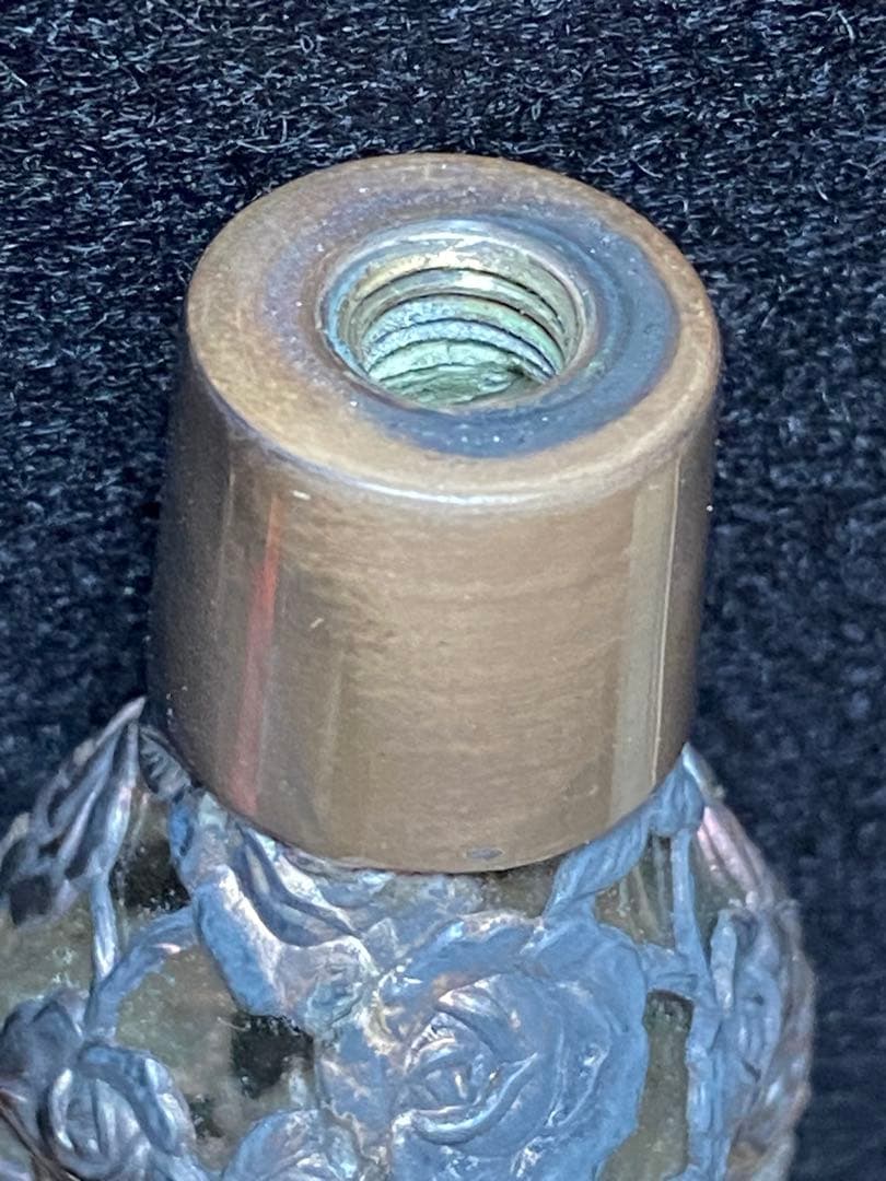 ♦銀製 ガラス 薔薇文様 透かし彫り 被せ 香水瓶 アールヌーボー様式 骨董品