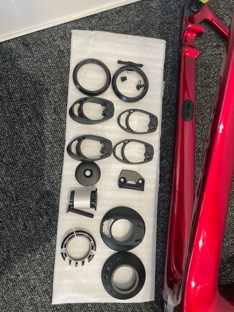 TREK Madone SL GEN8 フレームセット XS 未使用新品