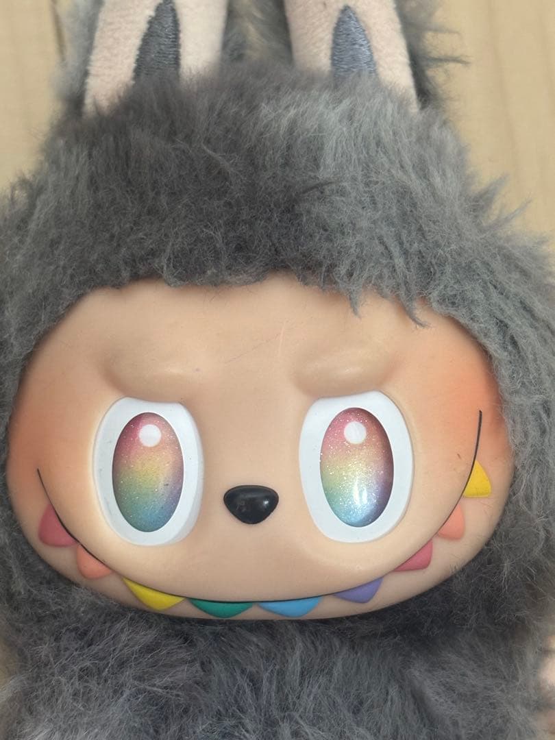 LABUBU ラブブ シークレット ブラック 虹色アイ＆歯 1/72 レア