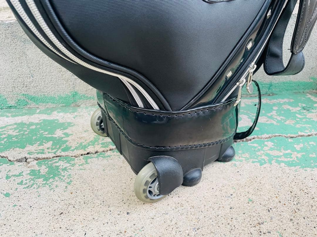 【最終価格】PEARLY GATES ブラックゴルフバッグ