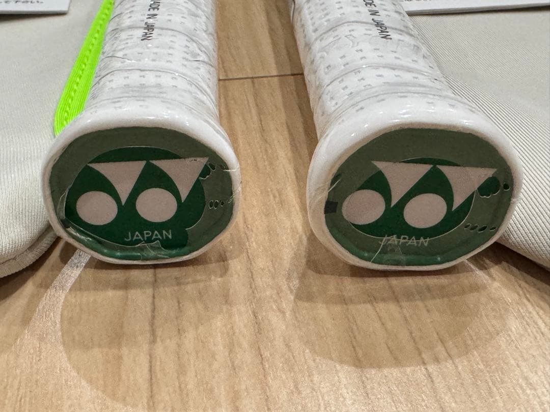 YONEX ASTROX 100ZZ(AX100ZVA) 4U6 2本セット