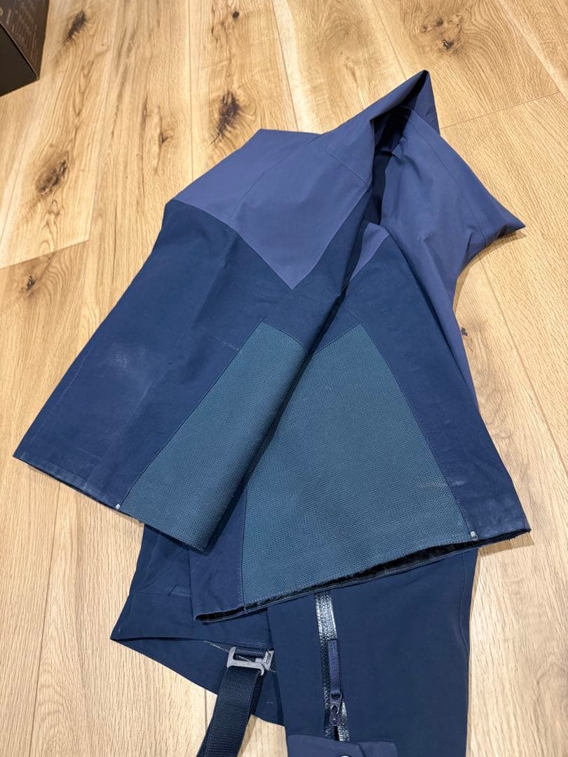 アークテリクス　ラッシュLTパンツ　ビブ