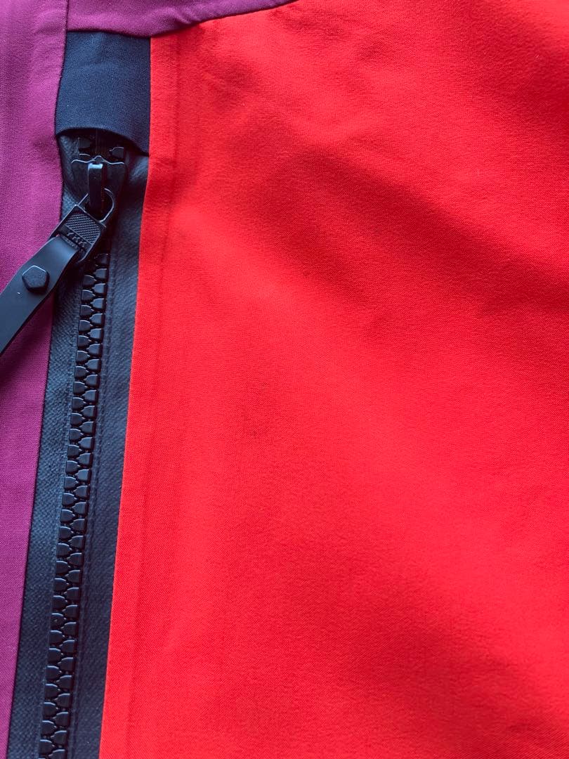 ピークパフォーマンス グラビティ Mサイズ ゴアテックス