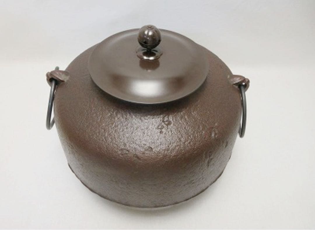 未使用 茶道具 人間国宝 釜師 高橋敬典造 利休好 阿弥陀堂釜 釜印 釜鐶付共箱