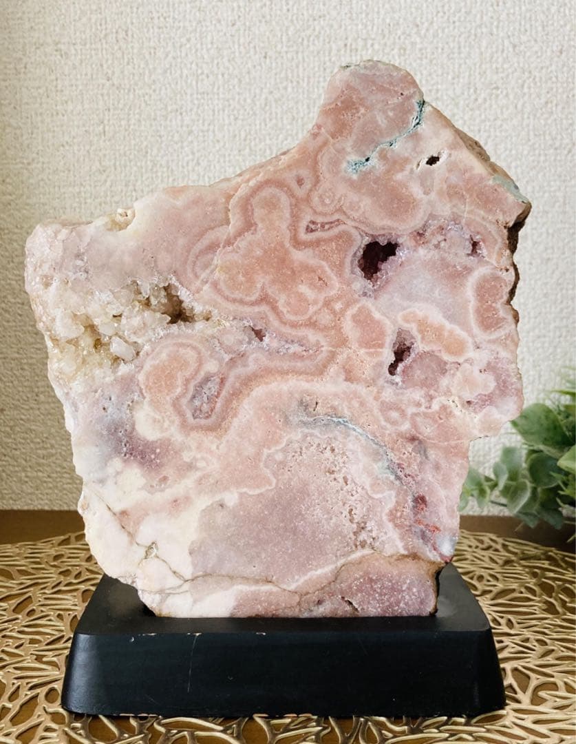 【希少】 特大　ピンクアメジスト✨　晶洞　原石　台座付き　置物