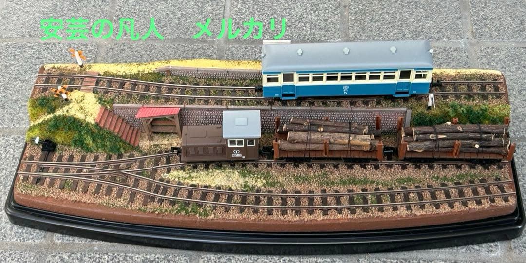 HOナロー(軌間9mm)55 ひな壇ヤードのある風景 アクリルケース付