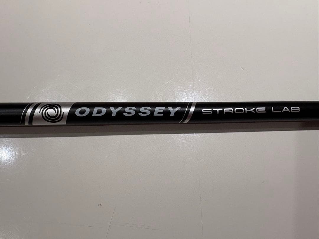 ODYSSEY STROKE LAB BLACK ROSSIE パター