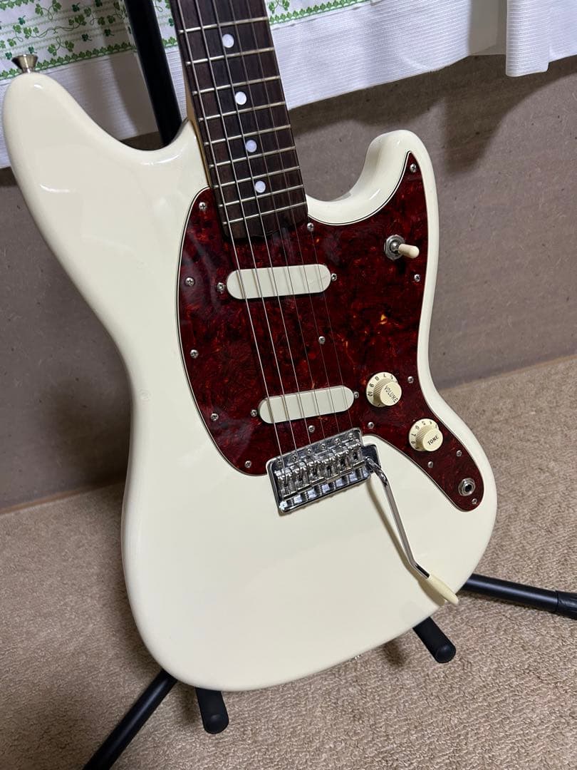 ギター fender made in japan CHAR MUSTANG