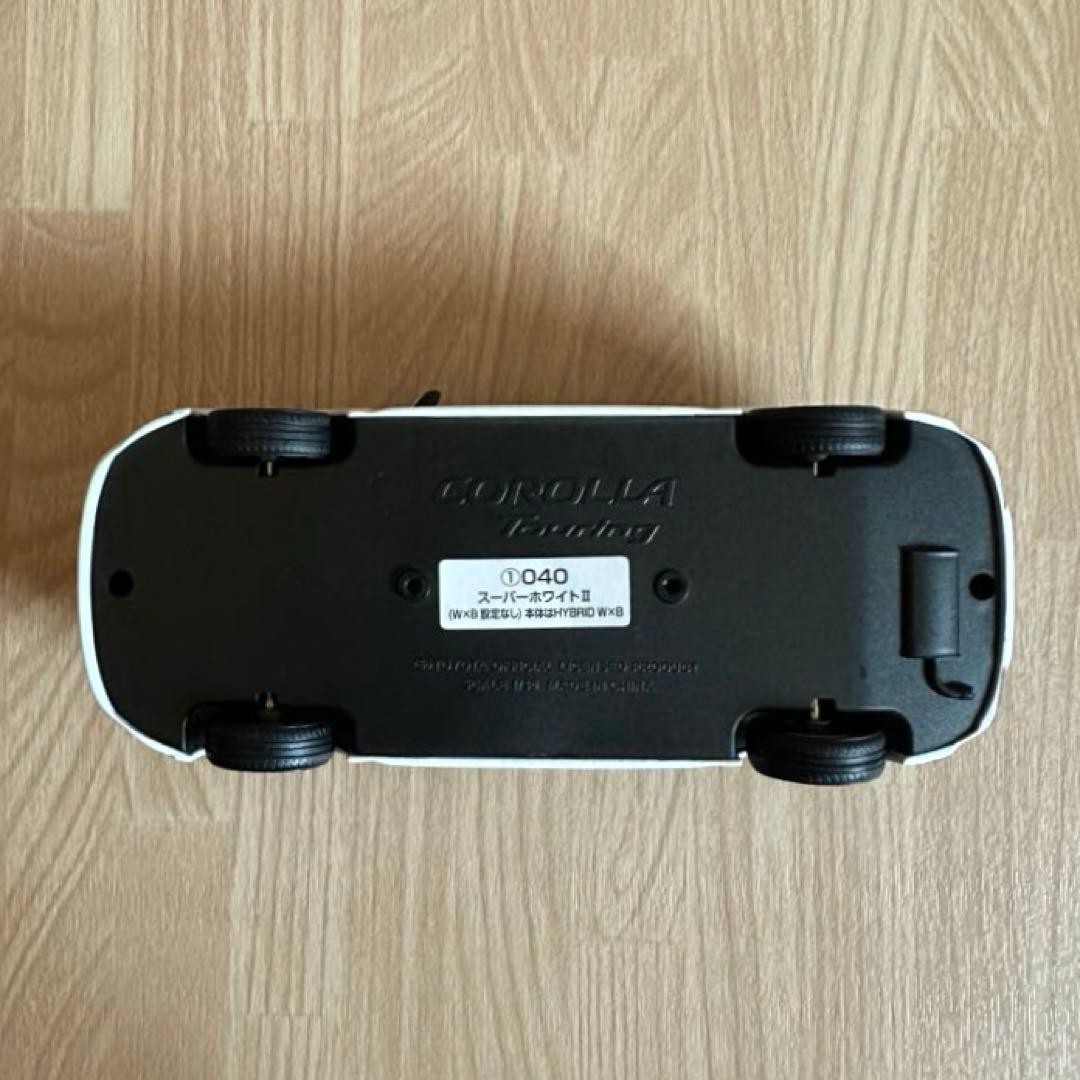 トヨタ カローラツーリング ミニカー カラーサンプル