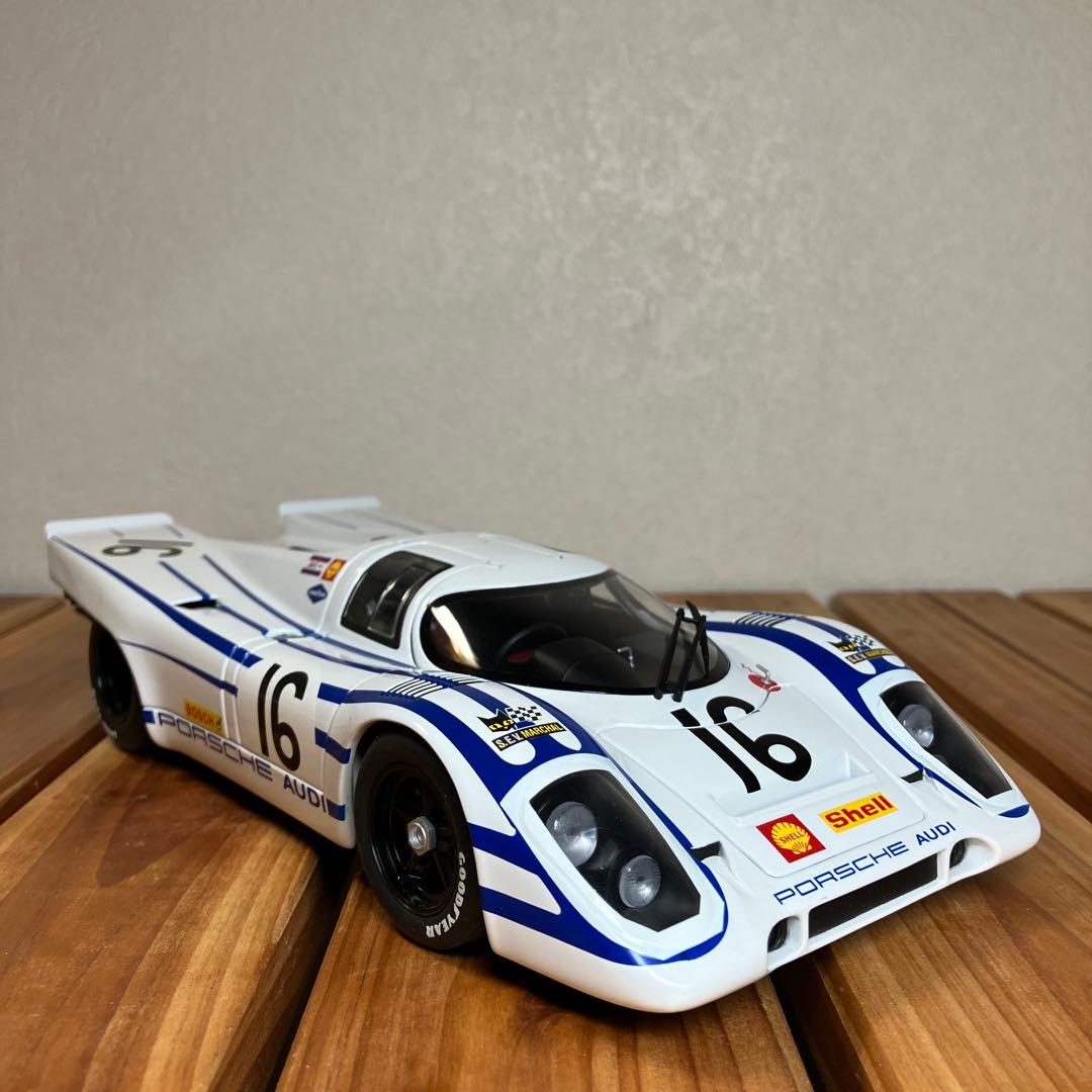 オートアート1/18 ポルシェ917K 12HRS SEBRING '70#16