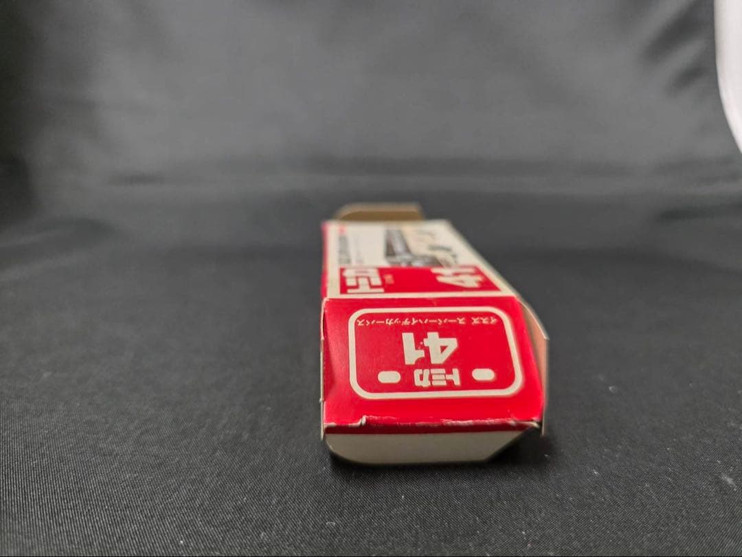 トミカ赤箱41いすずハイデッカーバス