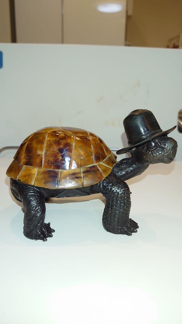 【メートランドスミス】帽子をかぶった亀の置物