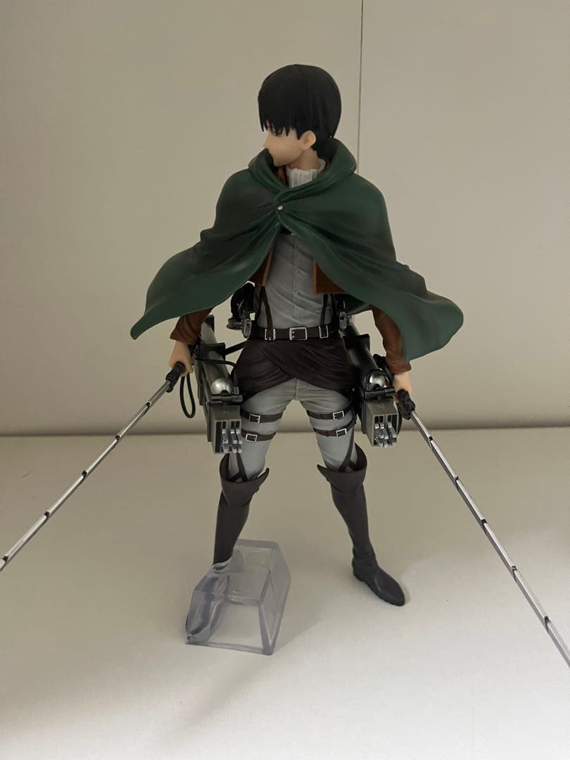 進撃の巨人 一番くじ 獣の巨人 リヴァイ