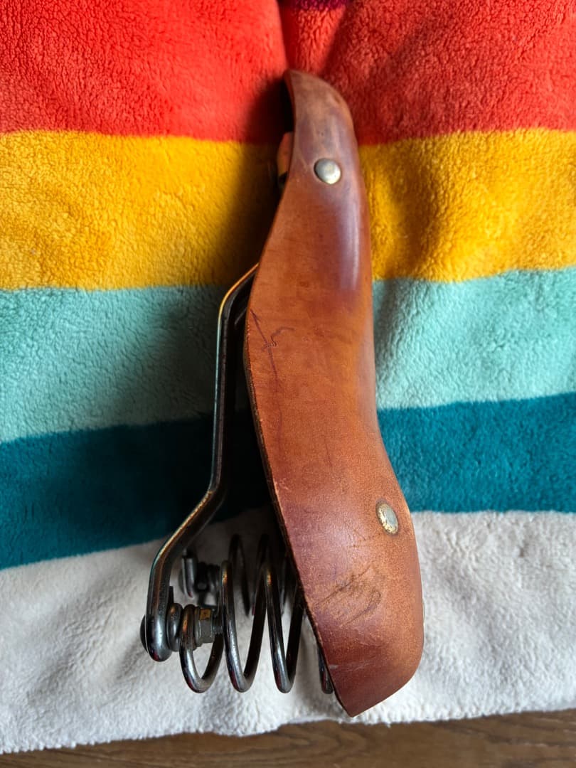 PEUGEOT （プジョー）Pacific18 レザーサドル