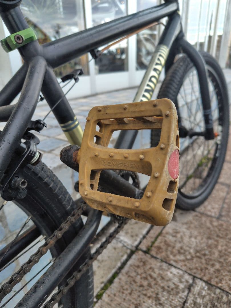 SUNDAY BMX クルーザー 24インチ フラットペダル付き