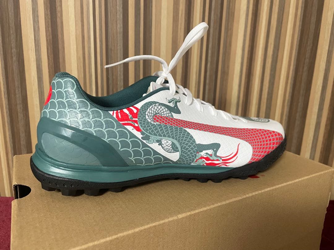 PUMA evespeed 龍 ドラゴンデザイン サッカーシューズ 27cm