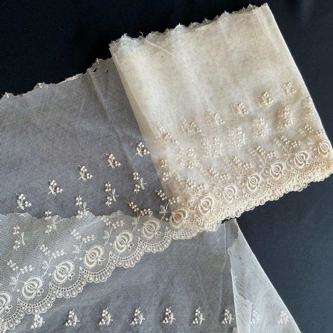 【２】フランスアンティーク　未使用　幅広　チュールレース　刺繍　ビスクドール