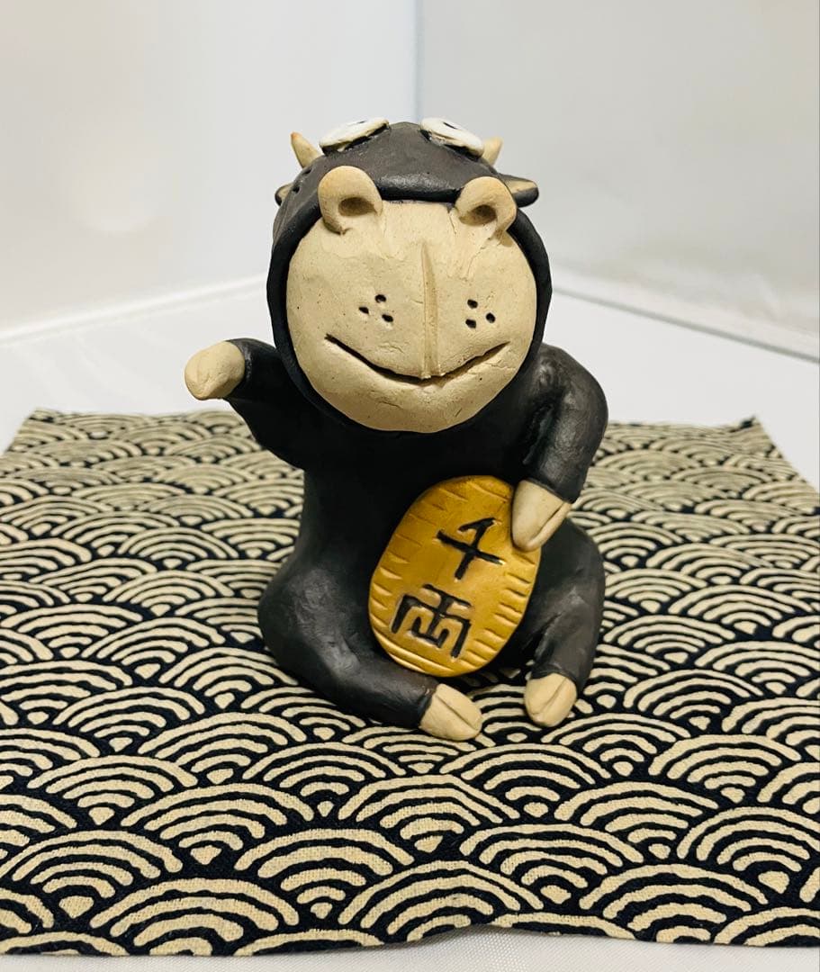 未使用品有田焼童工房陶器製 牛の置物 屏風＊マット付き木箱付き