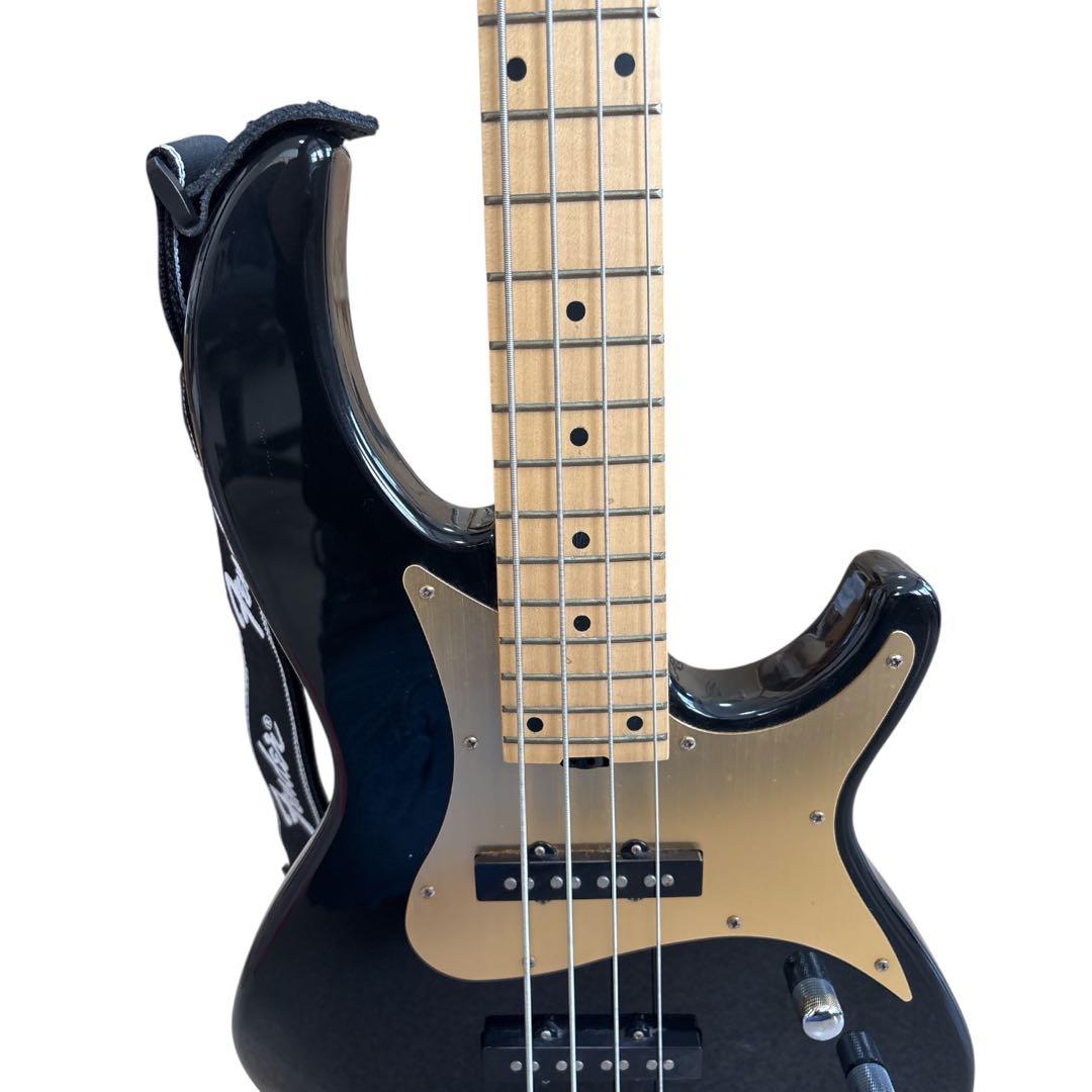 ◆Aria pro II RSB-618 4弦　ブラック　エレキギター