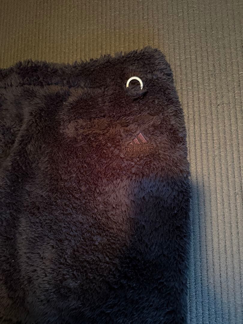 adidas ブラック フリース もこもこセットアップ