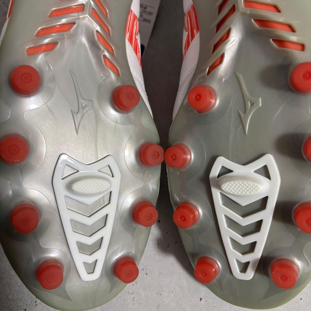 モナルシーダネオ3エリート　白　赤　27.0cm 新品　スパイク　ミズノ