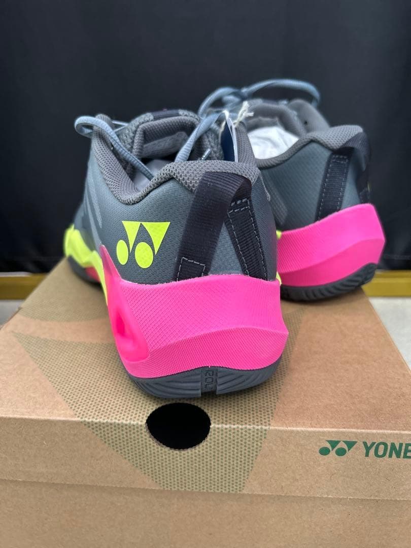 26.5㎝　サブアクシアワイド　新品未使用　YONEX 　バドミントン　シューズ
