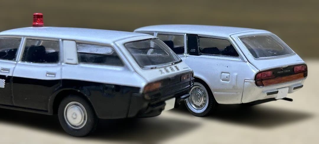 箱なし トミカリミテッドヴィンテージネオ クラウンバン カスタム 2台セット