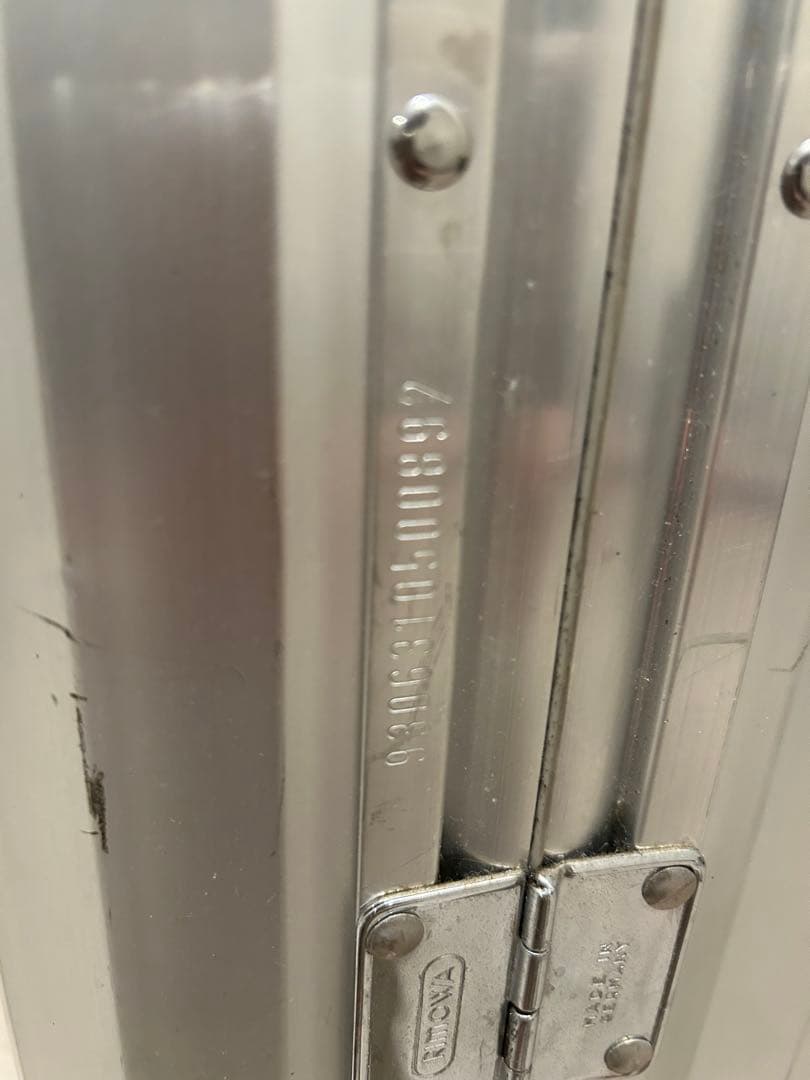 RIMOWA アルミニウム製キャリーケース
