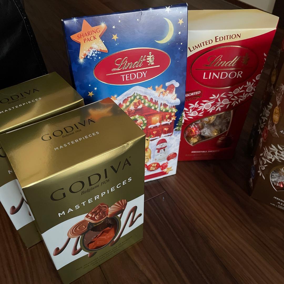 専用です！未開封箱のまま発　発送　リンツアソート　GODIVAチョコレートセット