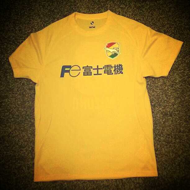 サッカー水野晃樹サイン入りユニフォーム送料込み