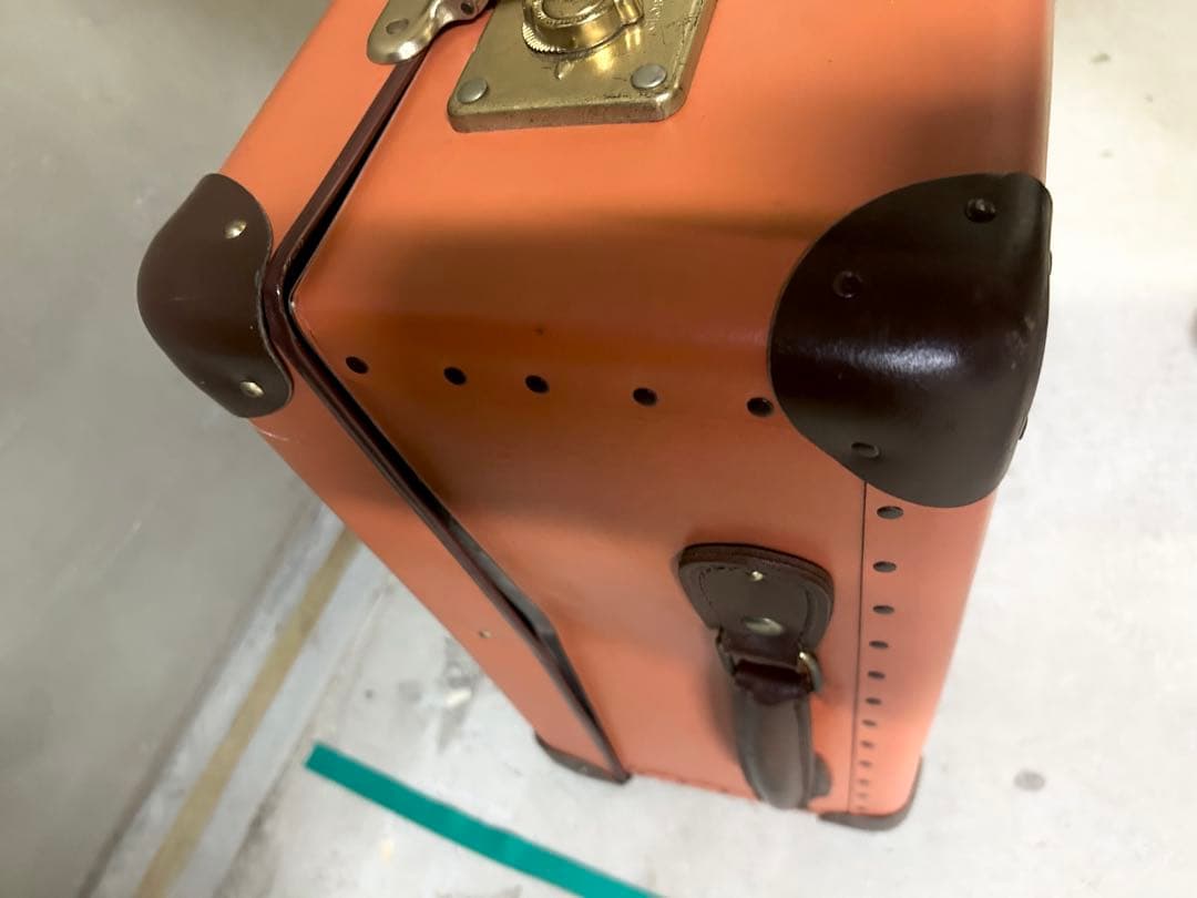 ◆グローブトロッター難有り品◆今の定価269,500円の物です★