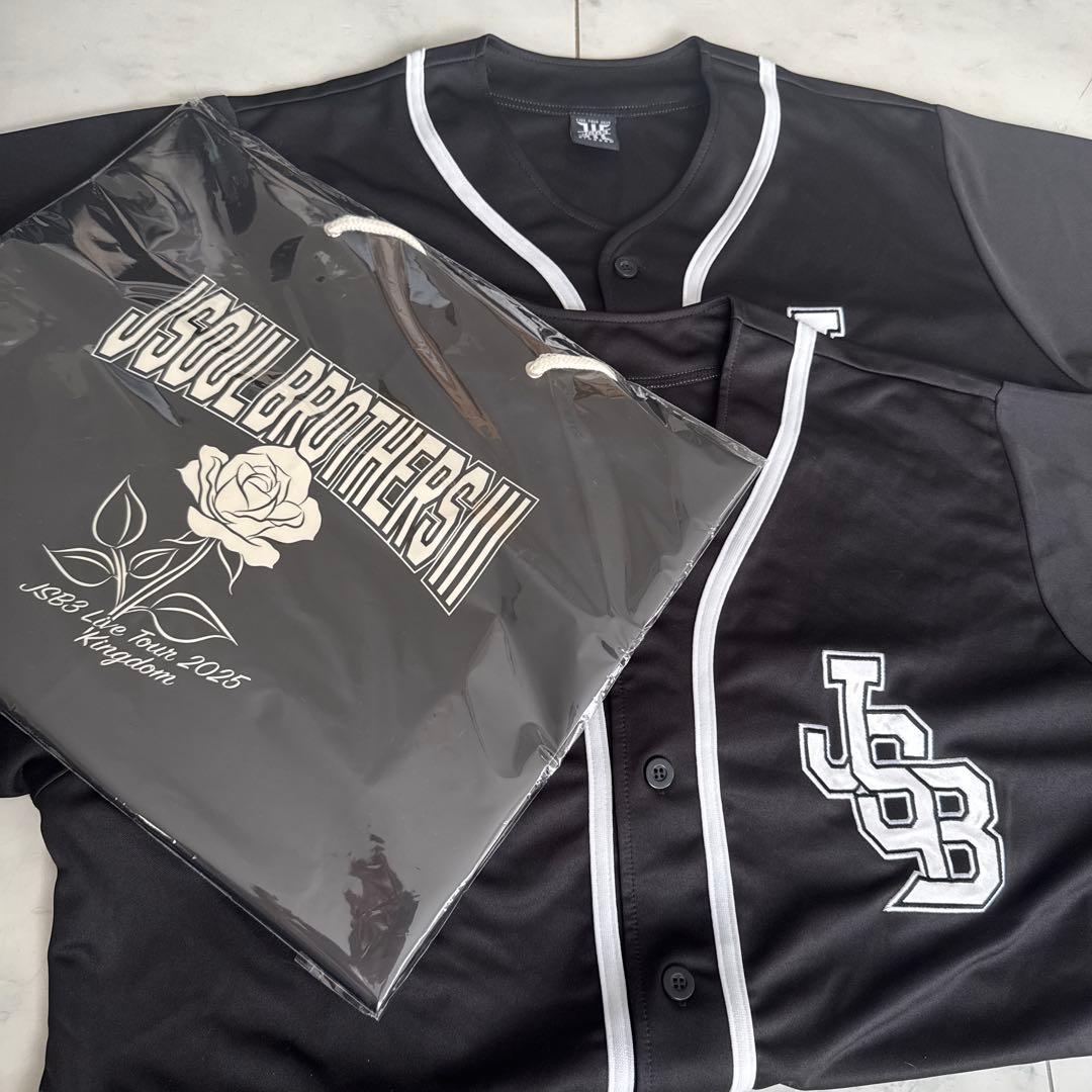 ３代目 KINGDOM ベースボールシャツ2枚　バッグ