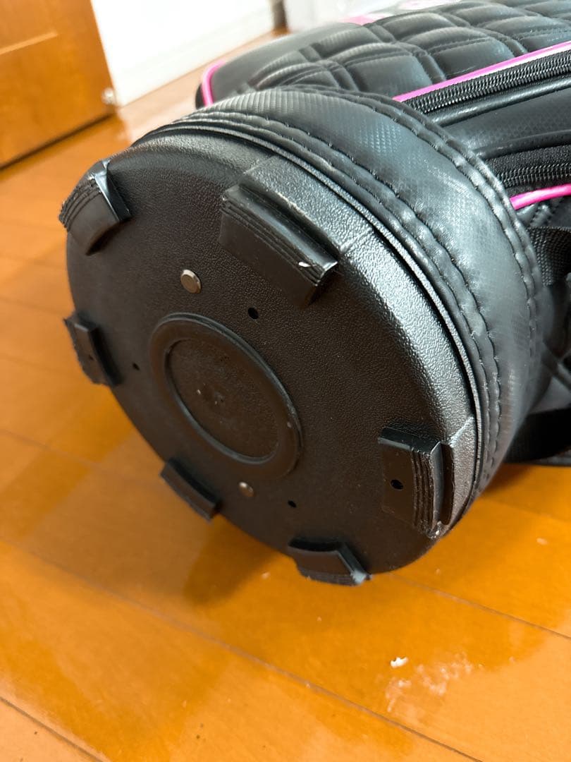 美品　Callaway キャディバッグ 黒/ピンク