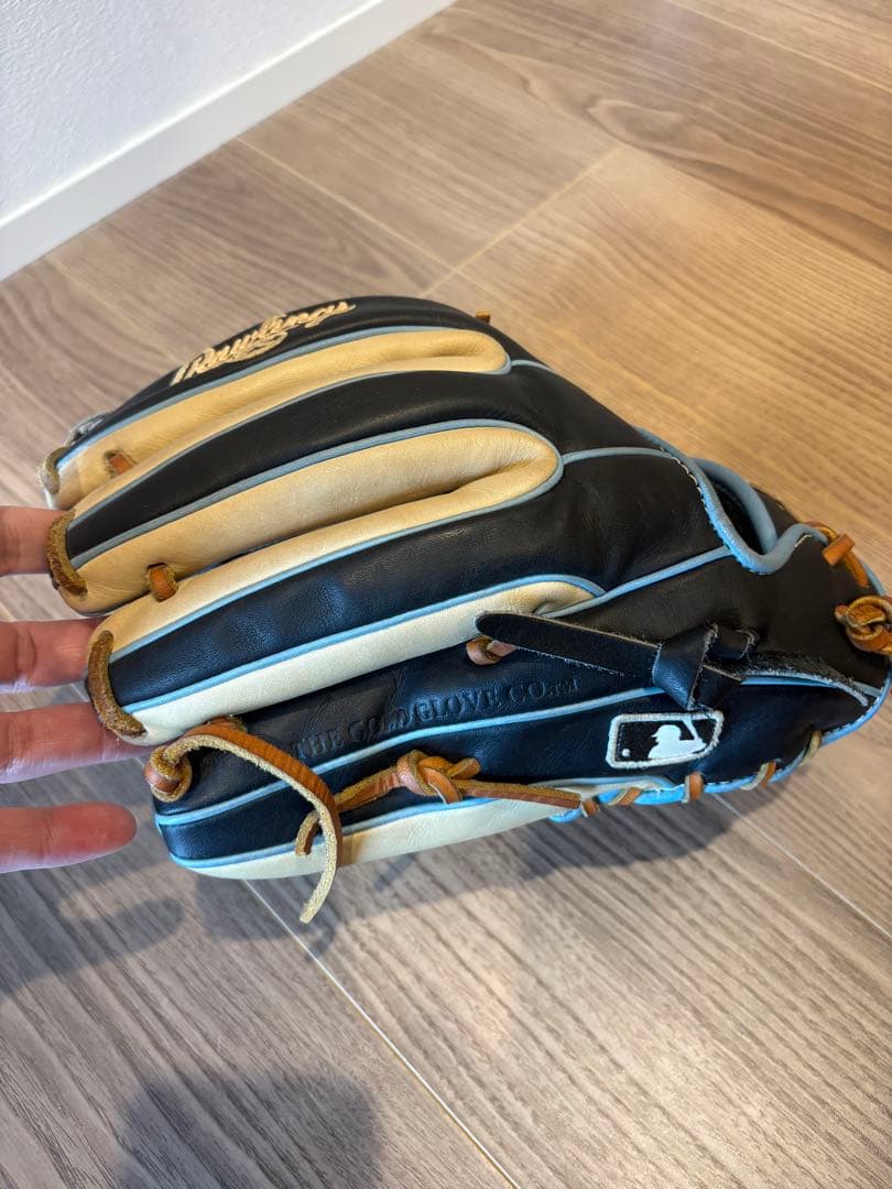 【今月限り期間限定価格】　ローリングス 軟式　グローブ 黒/青 MLBロゴ