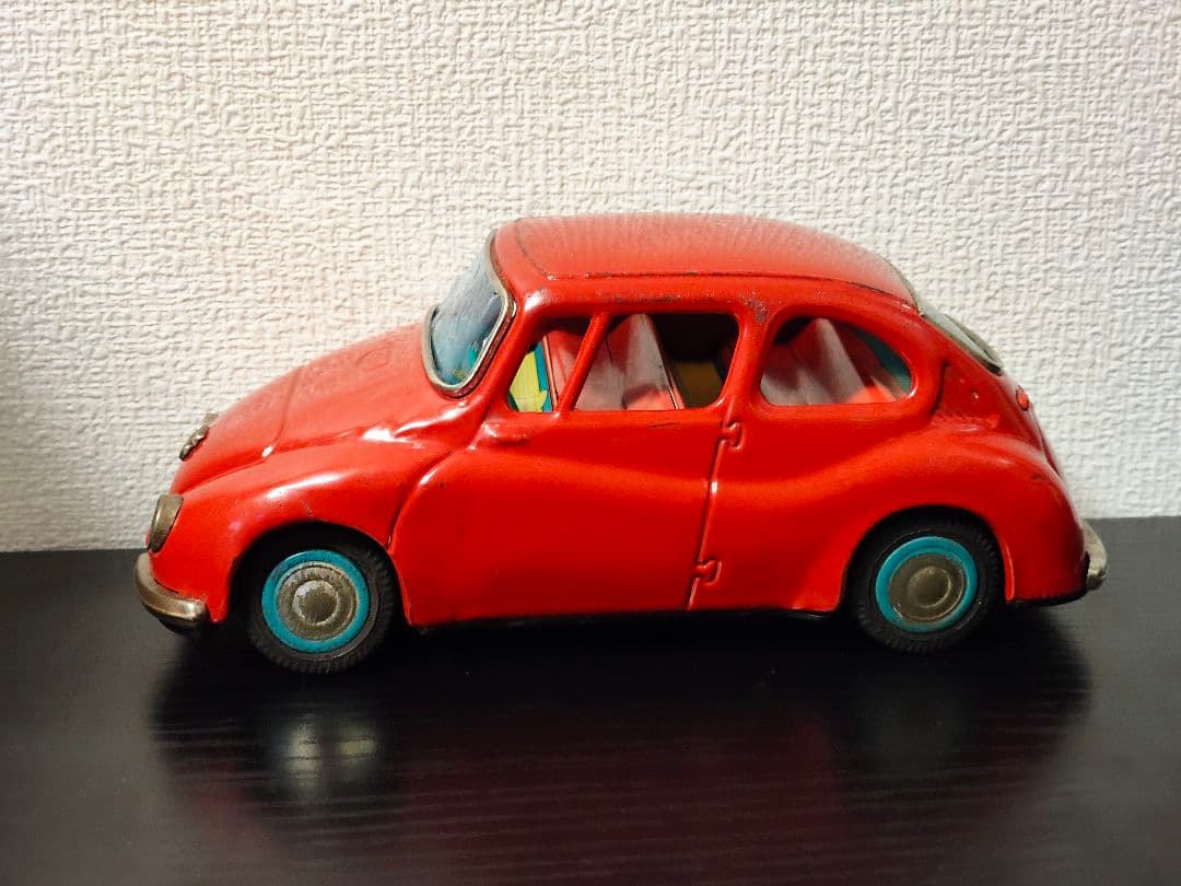 BANDAI　バンダイ　SUBARU　スバル360　左ハンドル　ブリキ　赤色