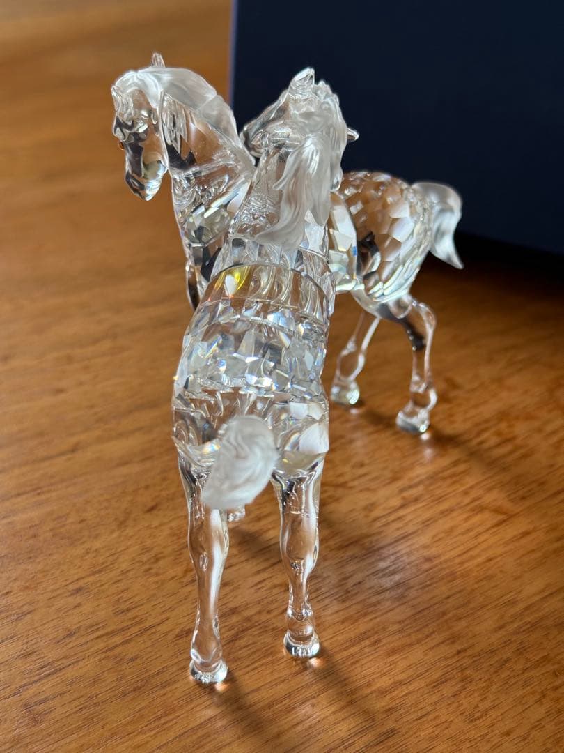 スワロフスキー　馬　クリスタル　置物