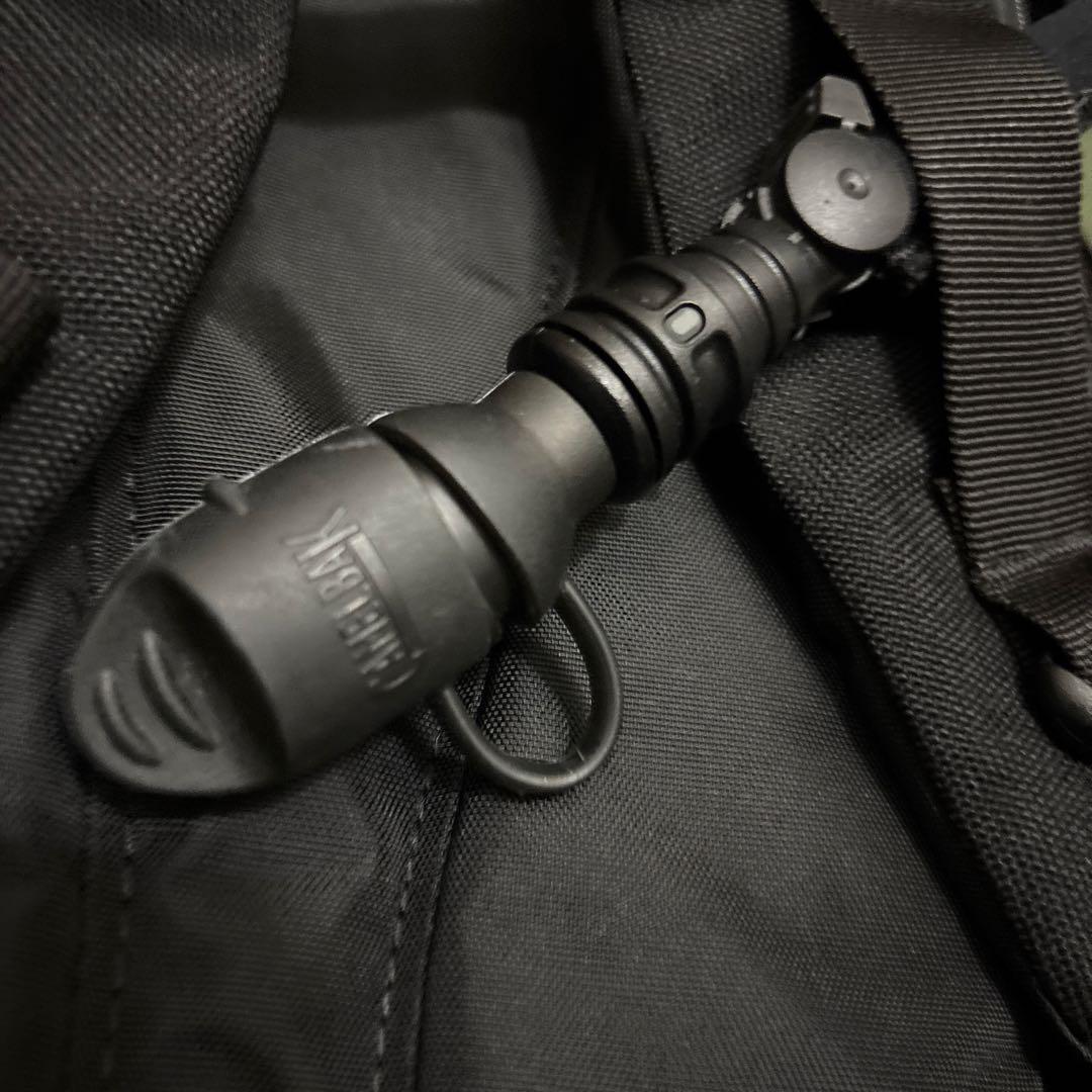 米軍放出品 CAMELBAK製 キャメルバック 黒 ハイドレーション USN
