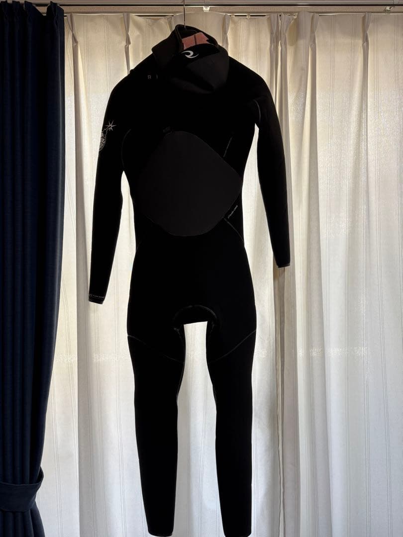 Rip Curl 6/4mmセミドライ E5 flash bom